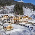 Berghof Hotel 4*