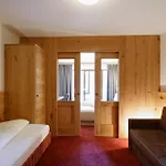 Hotel Berghof 4*