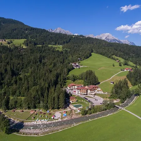Berghof 4*